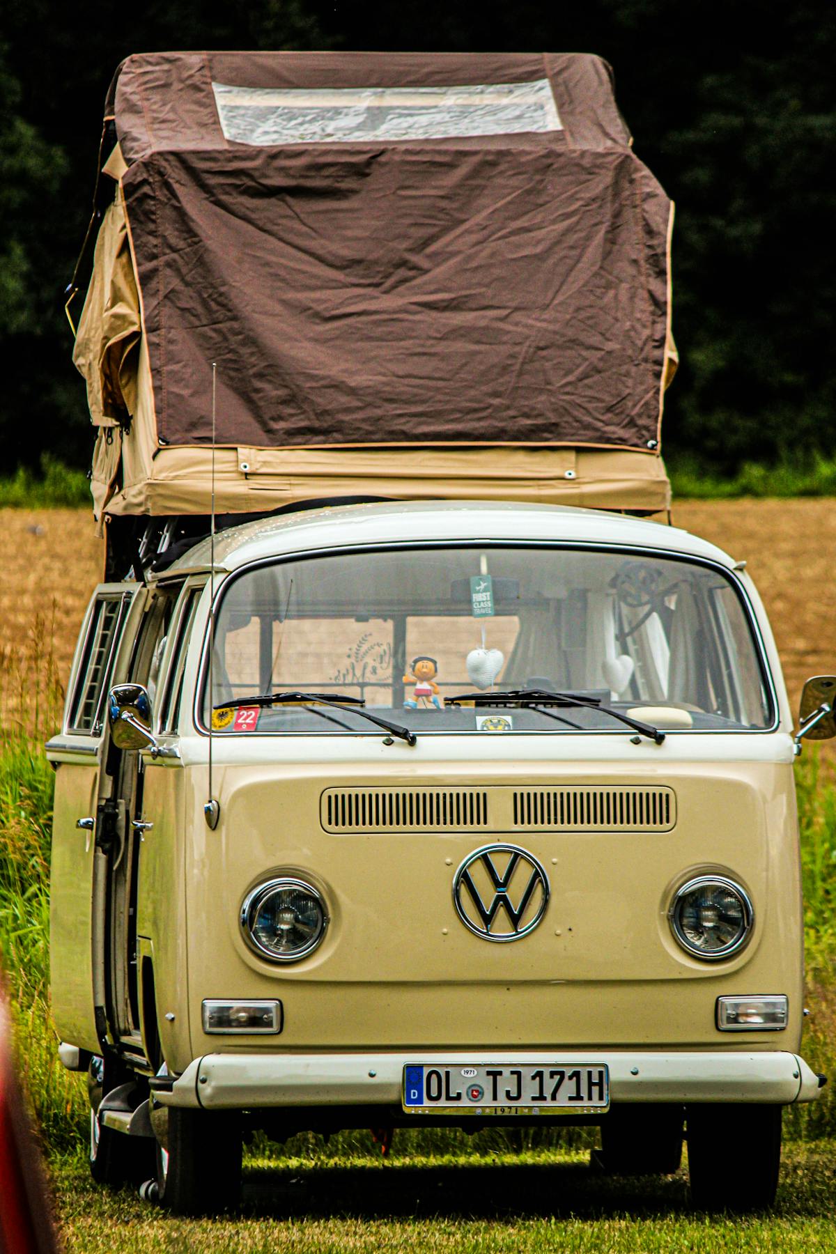 Aufstelldach beim VW Transporter Camper-Umbau nachrüsten – mehr Stehhöhe und Schlafplatz